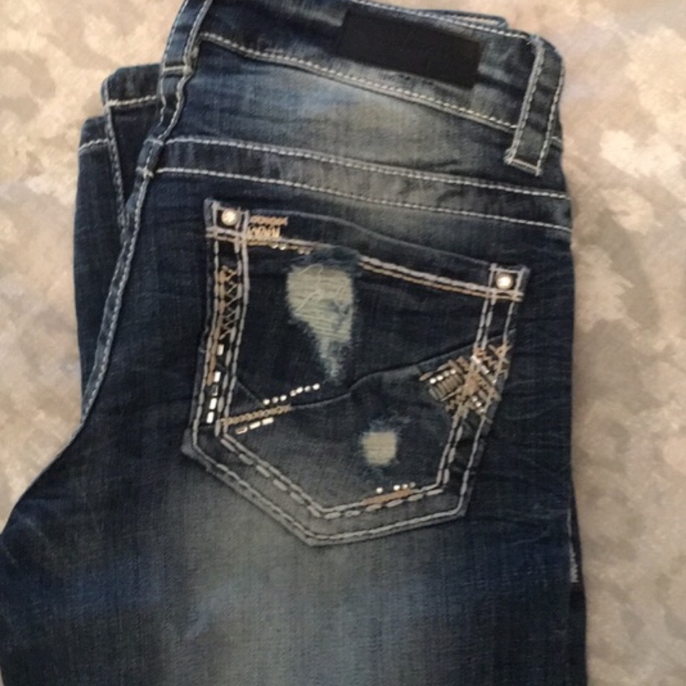 ☀️💎DAYTRIP Rhinestone Jeans💎☀️ - Picture 3 of 8